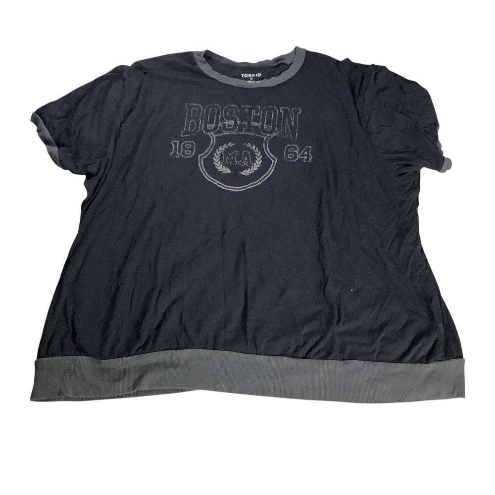 Torrid Boston Massachusetts 1964 Women Size 3 Black Collegiate Graphic Tee Shirt